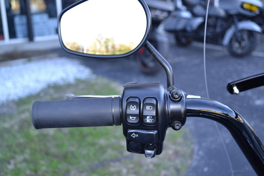 2024 Harley-Davidson® Freewheeler® Alpine Green / Vivid Black - FLRT