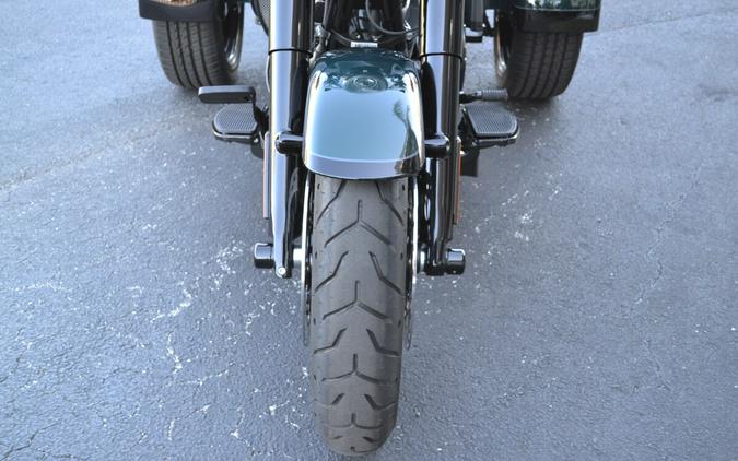 2024 Harley-Davidson® Freewheeler® Alpine Green / Vivid Black - FLRT