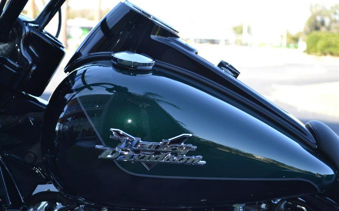 2024 Harley-Davidson® Freewheeler® Alpine Green / Vivid Black - FLRT