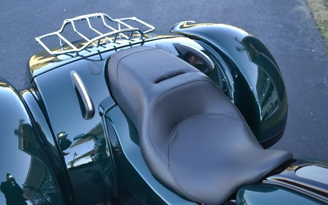 2024 Harley-Davidson® Freewheeler® Alpine Green / Vivid Black - FLRT