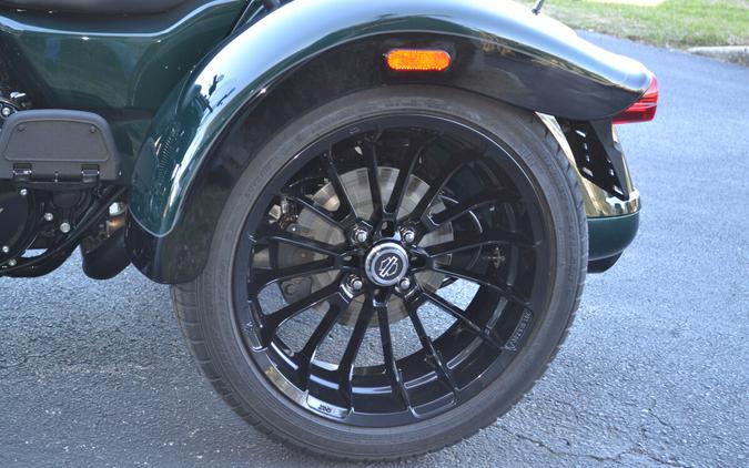 2024 Harley-Davidson® Freewheeler® Alpine Green / Vivid Black - FLRT