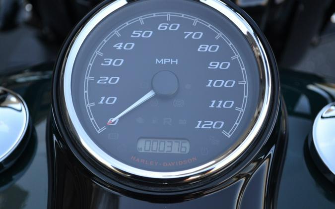 2024 Harley-Davidson® Freewheeler® Alpine Green / Vivid Black - FLRT