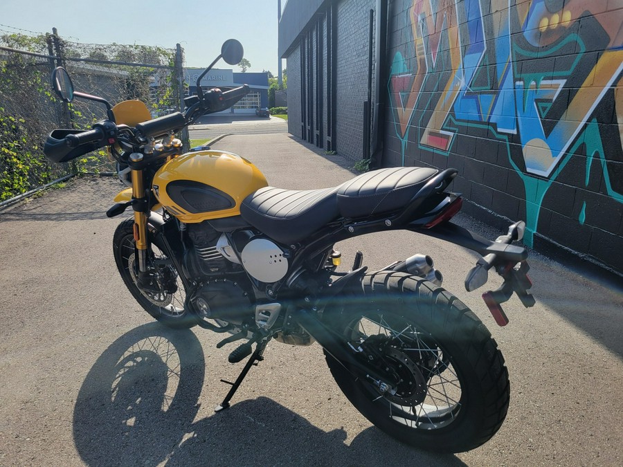 2026 Triumph Scrambler 400 XC