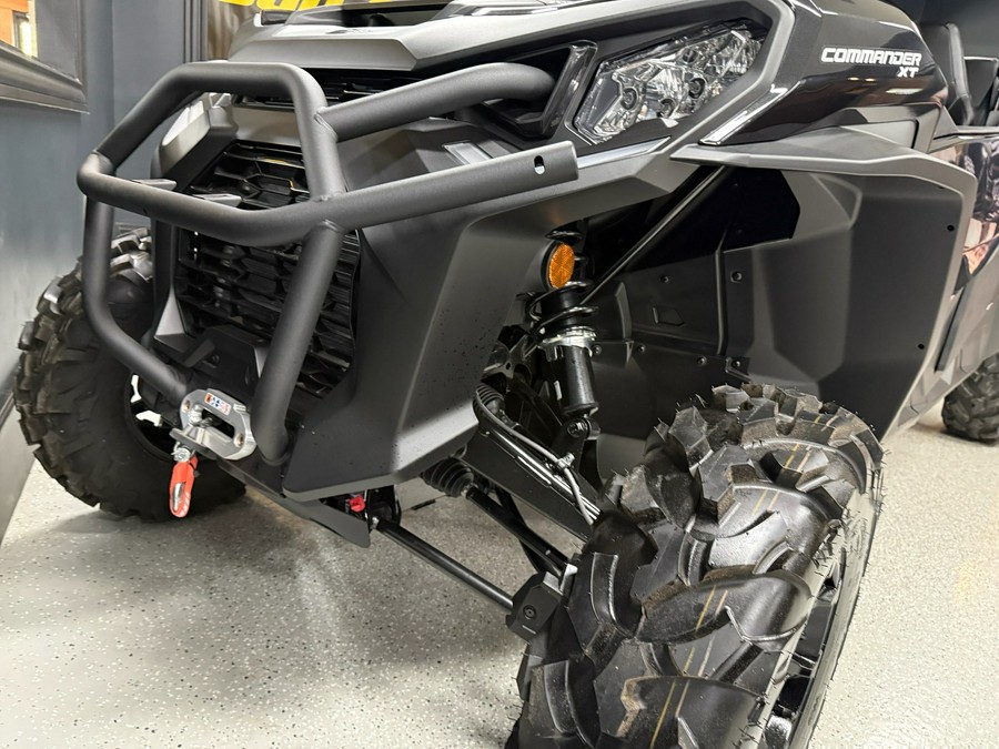 2026 Can-Am Commander MAX XT 700