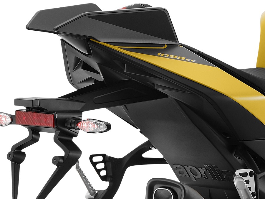 2027 Aprilia Tuono V4 1100