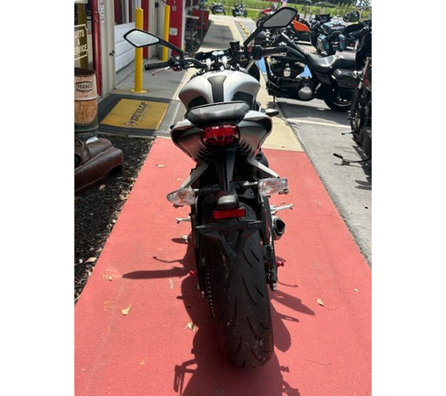 2019 Triumph Street Triple R
