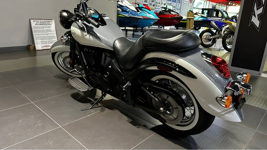 2024 Kawasaki Vulcan® 900 Classic