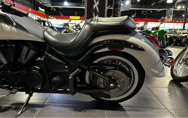 2024 Kawasaki Vulcan® 900 Classic