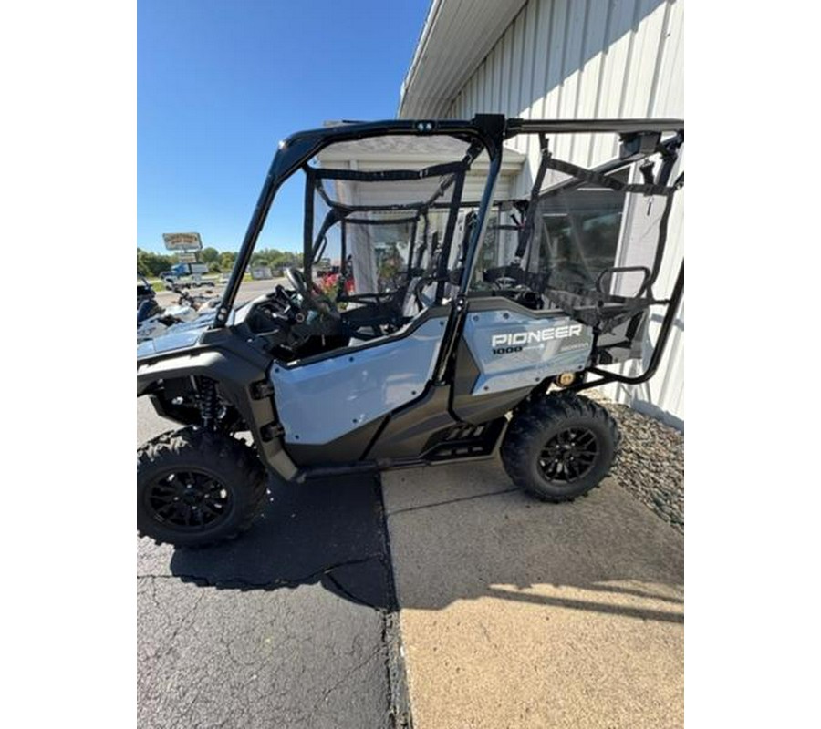 2024 Honda® Pioneer 1000-5 Deluxe