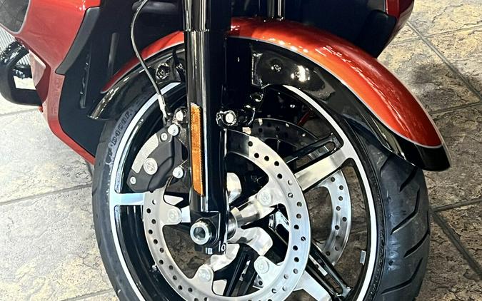 2025 Harley-Davidson Street Glide® Ultra Whiskey Fire / Vivid Black