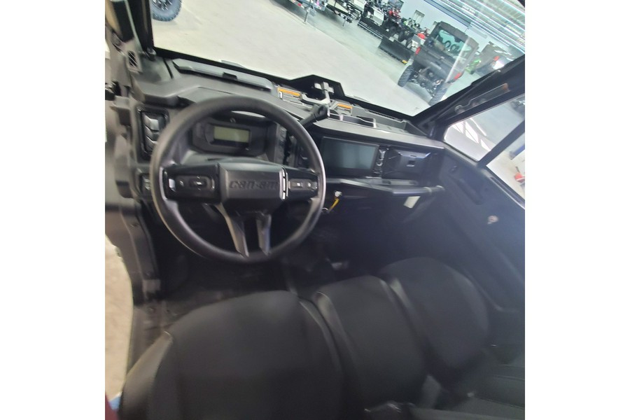 2026 Can-Am Defender Limited HD11