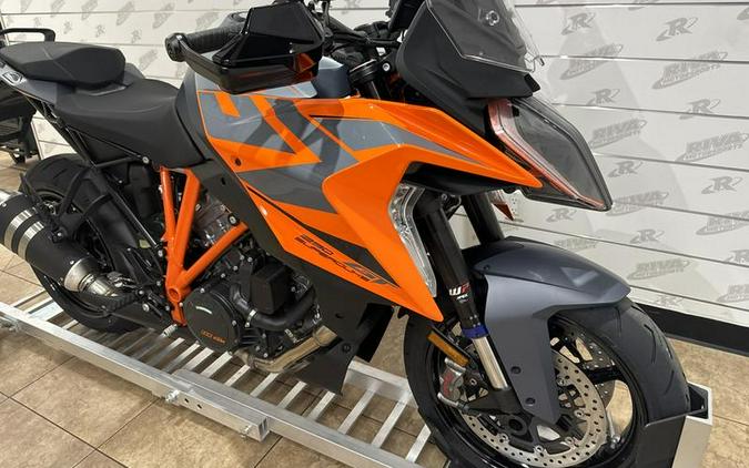 2024 KTM 1290 Super Duke GT