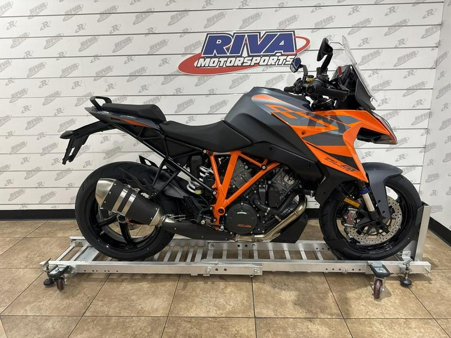 2024 KTM 1290 Super Duke GT