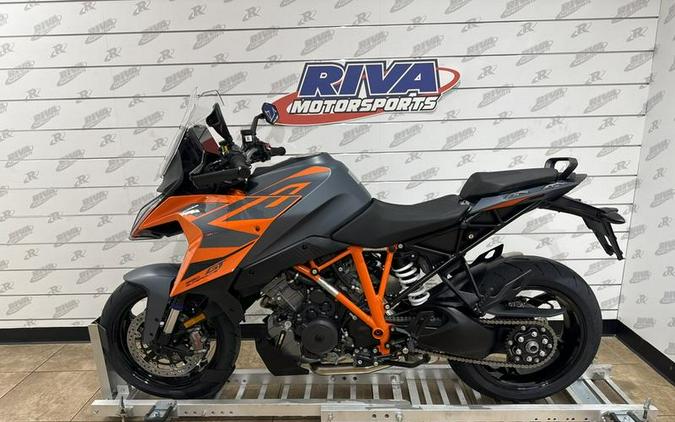 2024 KTM 1290 Super Duke GT