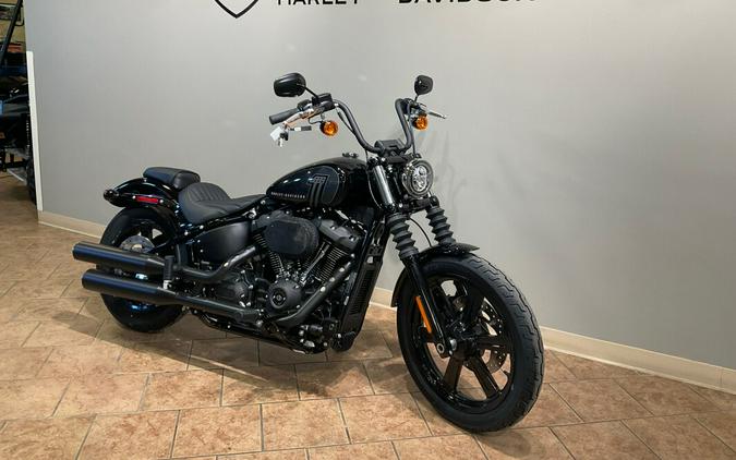 2024 Harley-Davidson Street Bob 114 Vivid Black FXBBS