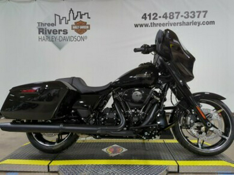 2024 Harley-Davidson® Street Glide® Vivid Black – Black Finish