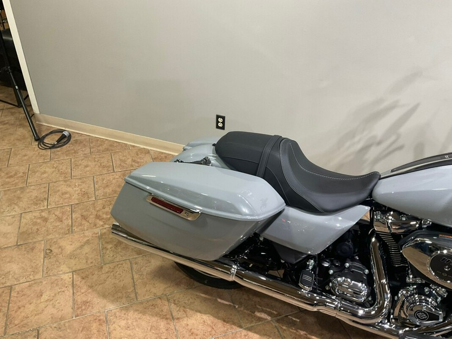 2024 Harley-Davidson Road Glide® Billiard Gray FLTRX