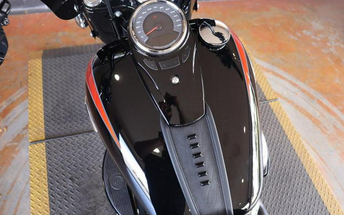 2025 Harley-Davidson® FLHC - Heritage Classic