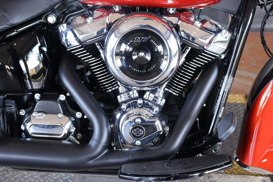2025 Harley-Davidson® FLHC - Heritage Classic