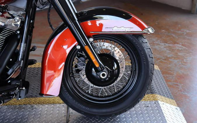 2025 Harley-Davidson® FLHC - Heritage Classic