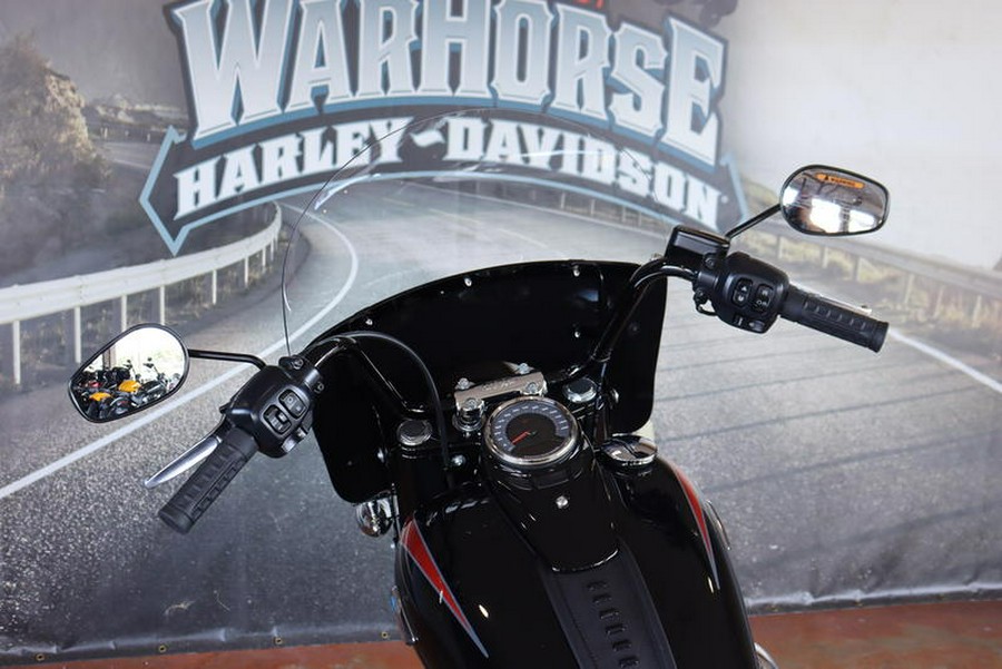 2025 Harley-Davidson® FLHC - Heritage Classic