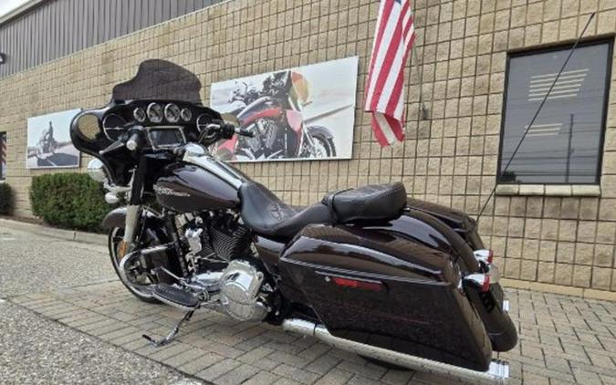 2014 Harley-Davidson® FLHXS - Street Glide® Special