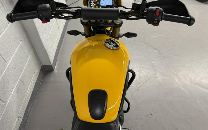 2026 Triumph Scrambler 400 XC