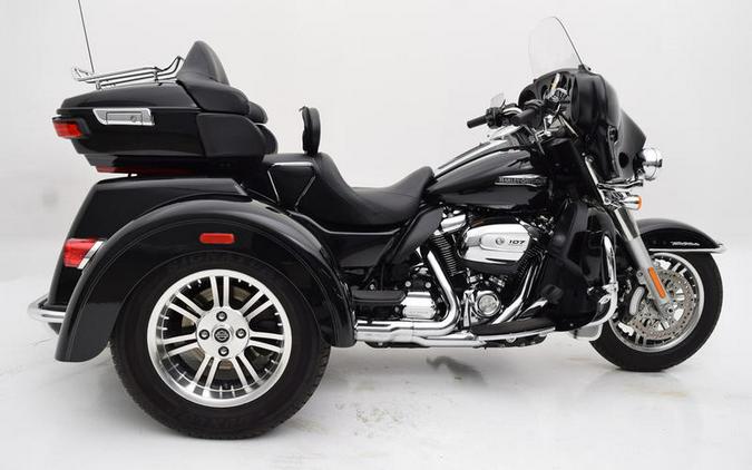 2018 Harley-Davidson® FLHTCUTG - Tri Glide® Ultra