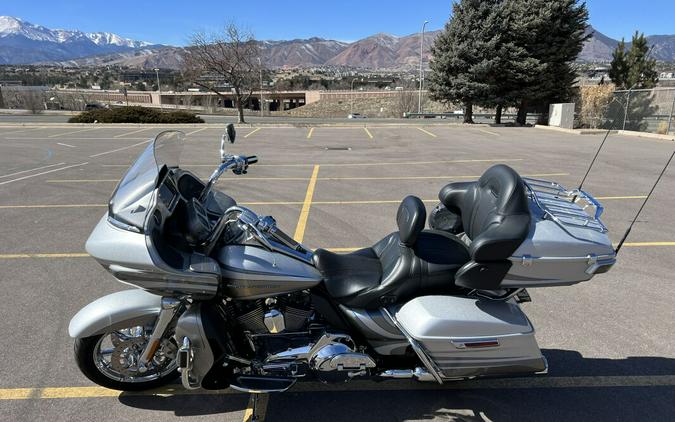 2016 CVO™ Road Glide® Ultra