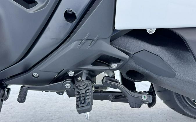 2026 BMW R 1300 RT Alpine White 3