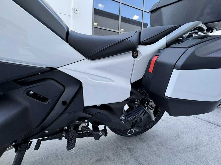 2026 BMW R 1300 RT Alpine White 3