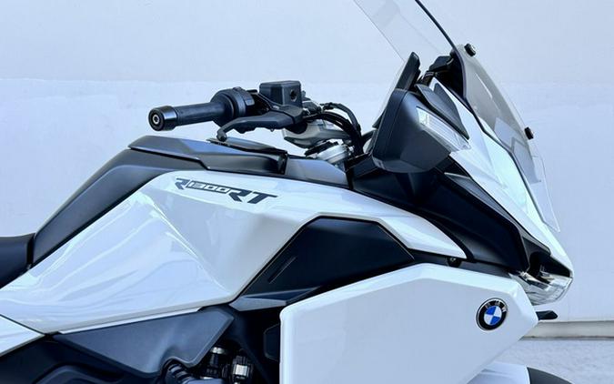 2026 BMW R 1300 RT Alpine White 3