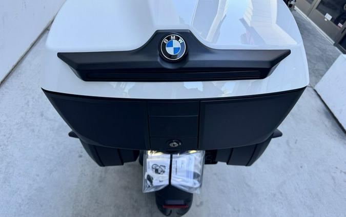 2026 BMW R 1300 RT Alpine White 3