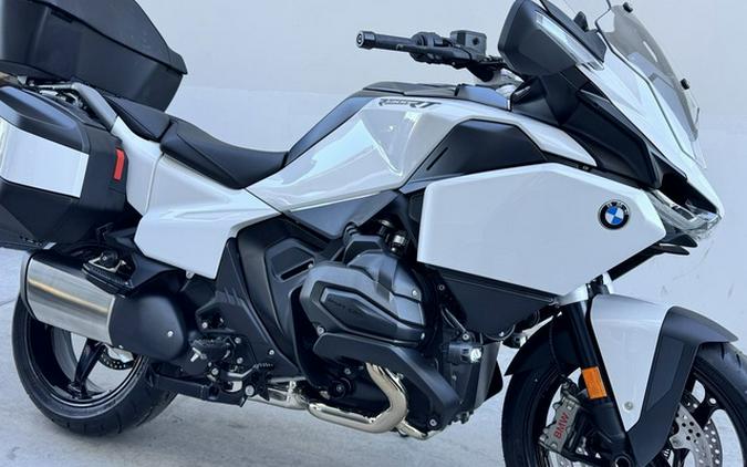 2026 BMW R 1300 RT Alpine White 3