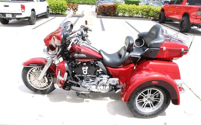 2018 Harley-Davidson Tri Glide Ultra FLHTCUTG