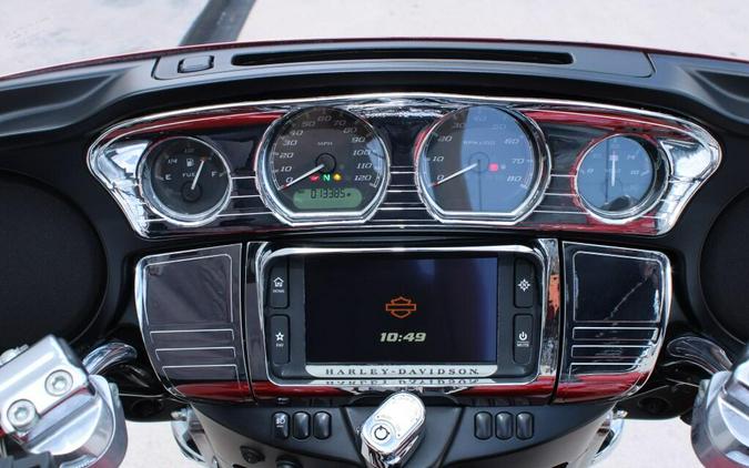 2018 Harley-Davidson Tri Glide Ultra FLHTCUTG