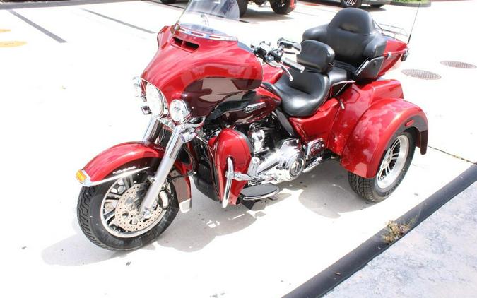 2018 Harley-Davidson Tri Glide Ultra FLHTCUTG