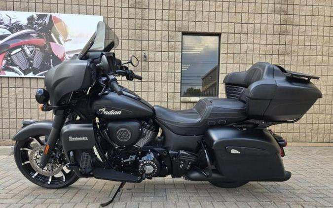 2023 Indian Motorcycle® Roadmaster® Dark Horse® Black Smoke