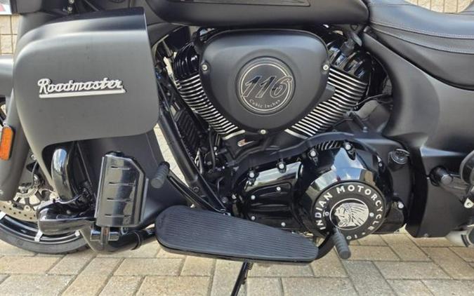 2023 Indian Motorcycle® Roadmaster® Dark Horse® Black Smoke