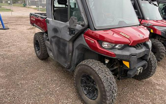 2017 Can-Am Defender XT CAB HD10