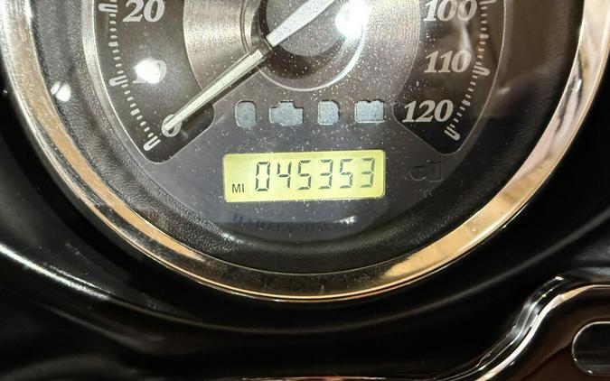 2011 Harley-Davidson® Electra Glide® Ultra Limited FLHTK Vivid Black