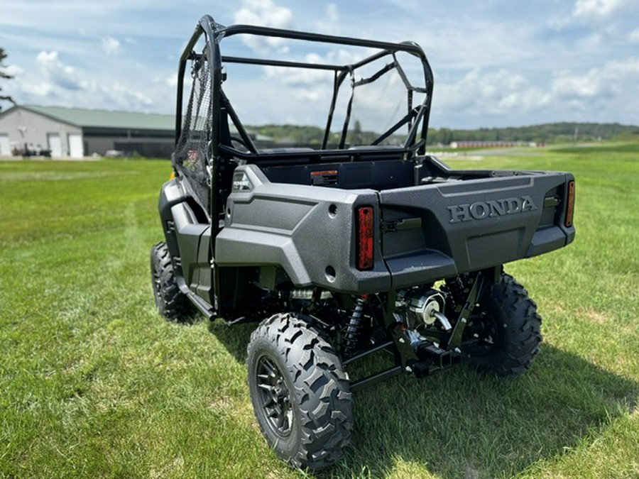2026 Honda PIONEER 700 DELUXE