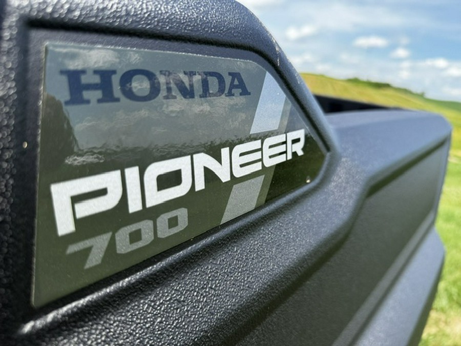 2026 Honda PIONEER 700 DELUXE