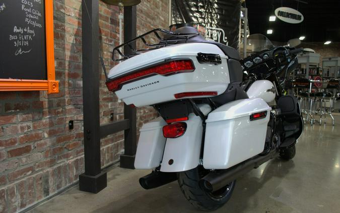 2024 Harley-Davidson Ultra Limited White Onyx Pearl - Black Finish