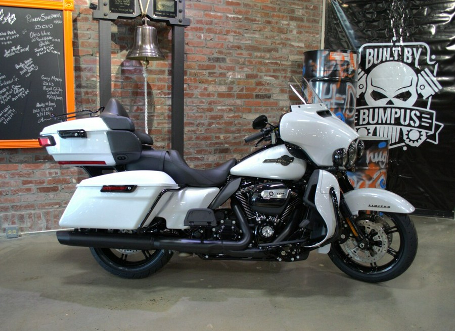 2024 Harley-Davidson Ultra Limited White Onyx Pearl - Black Finish