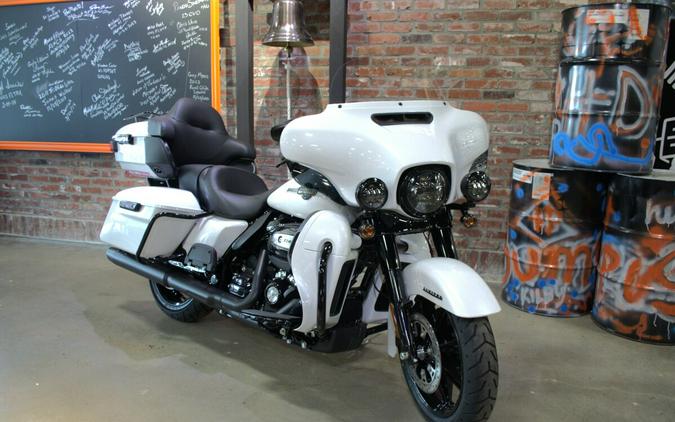 2024 Harley-Davidson Ultra Limited White Onyx Pearl - Black Finish