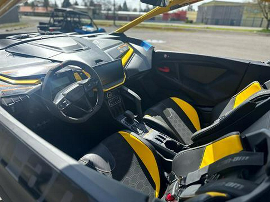 2024 Can-Am Maverick R X RS