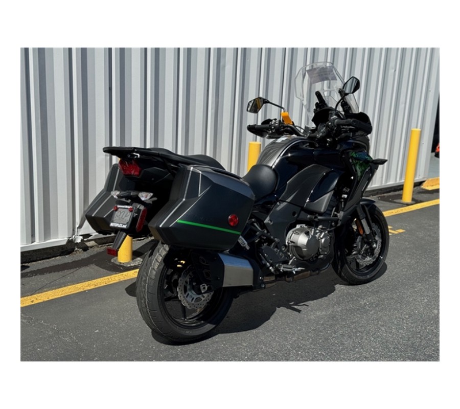 2022 Kawasaki Versys 1000 SE LT+