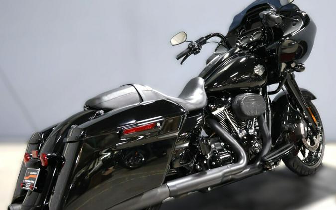 2023 Harley-Davidson Road Glide Special Vivid Black - Black Finish