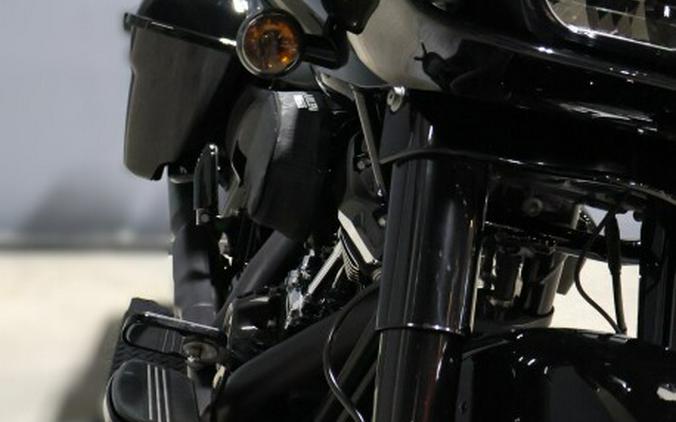 2023 Harley-Davidson Road Glide Special Vivid Black - Black Finish